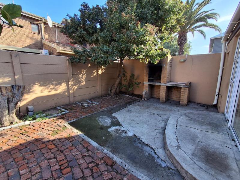 3 Bedroom Property for Sale in Table View Western Cape